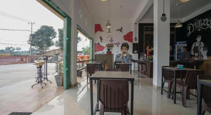 Hotel Max To U Palembang Exterior foto